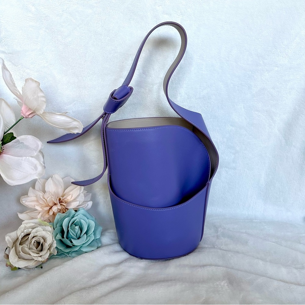 GIAQUINTO Bucket Bag - Picture 12 of 14